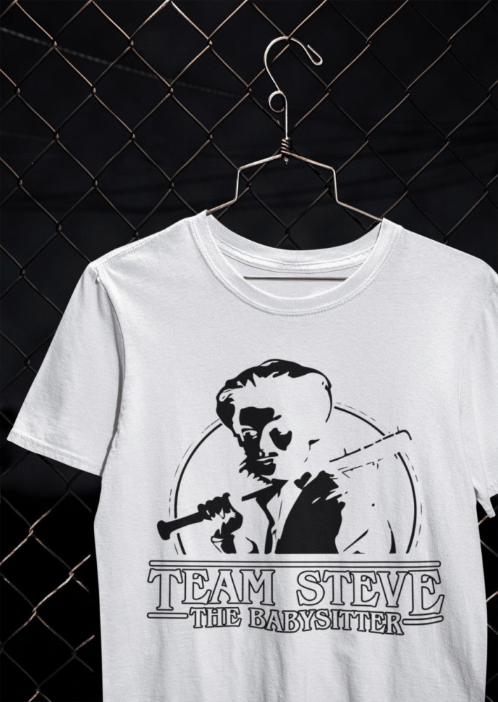 Team Steve - The babysitter fehér póló