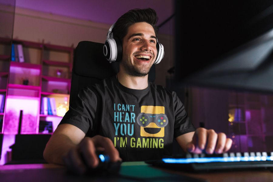 I can't hear you I'm gaming fekete póló