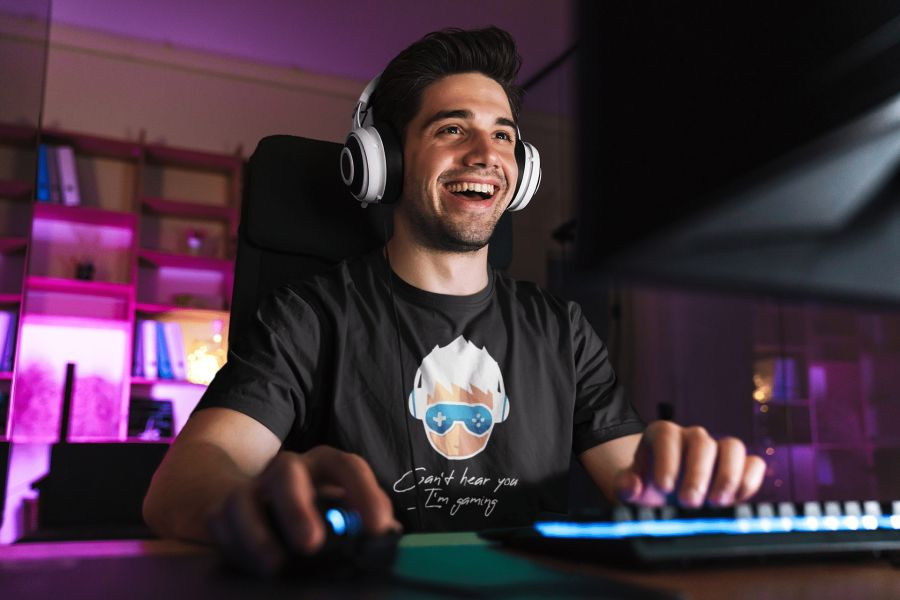Can't hear you I'm gaming fekete póló 1