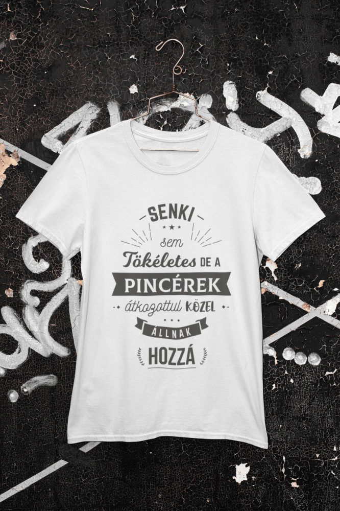 Pincér fehér póló