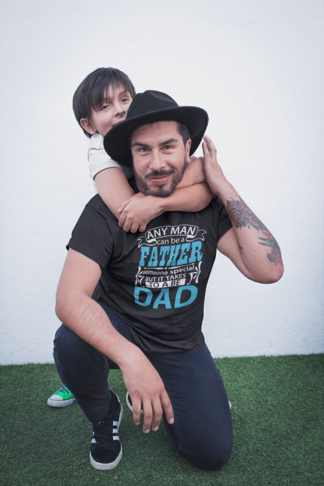 Any man can be a father fekete póló