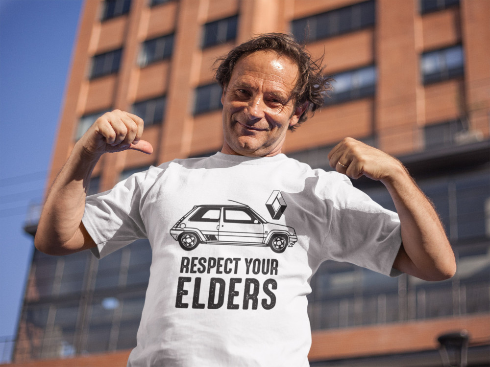 Respect your elders Renault fehér póló