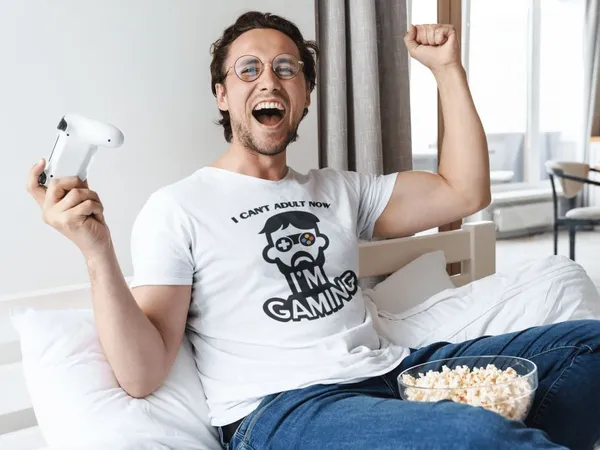 I can't adult now I'm gaming fehér póló 1