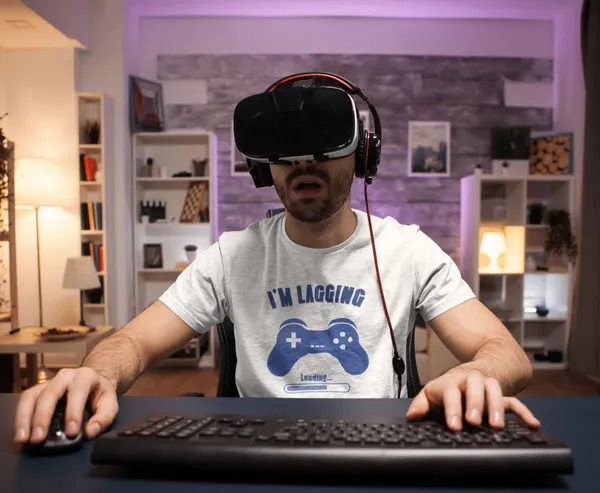 I'm lagging fehér póló