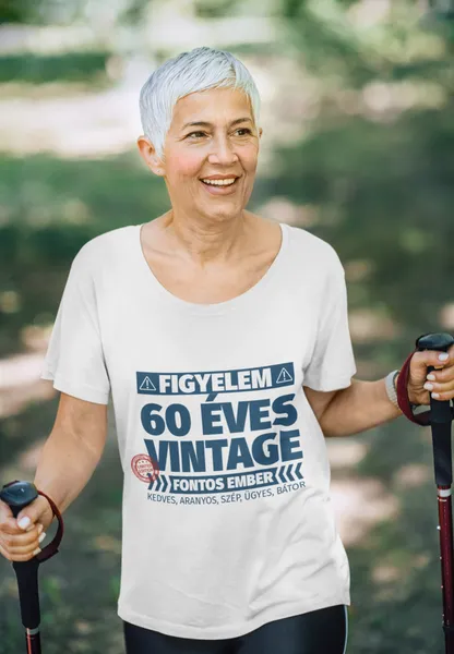 Figyelem! 60 éves Vintage fehér póló