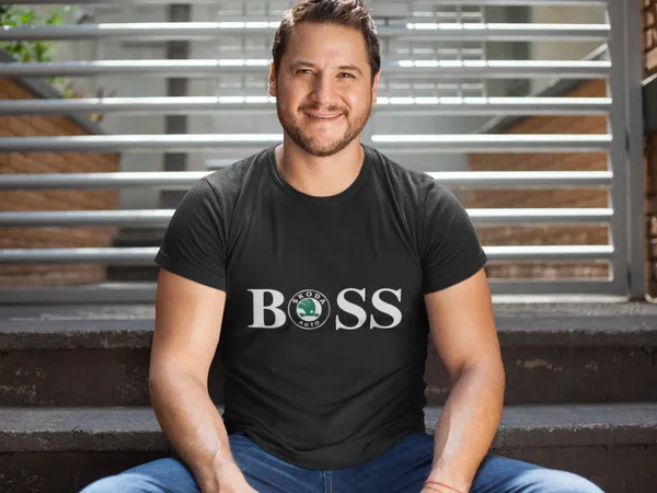 Skoda BOSS fekete póló